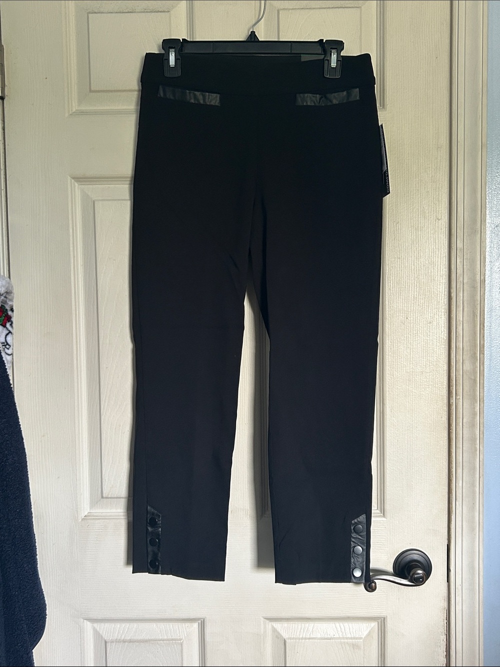 NWT Briggs black faux leather trim pull on Millennium pants size 6 petite
